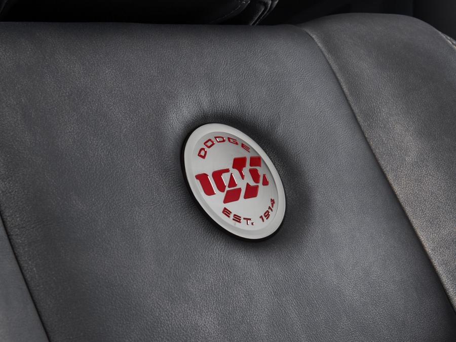  Dodge Challenger R/T 100th Anniversary 2014 года  (фото 8 из 9)